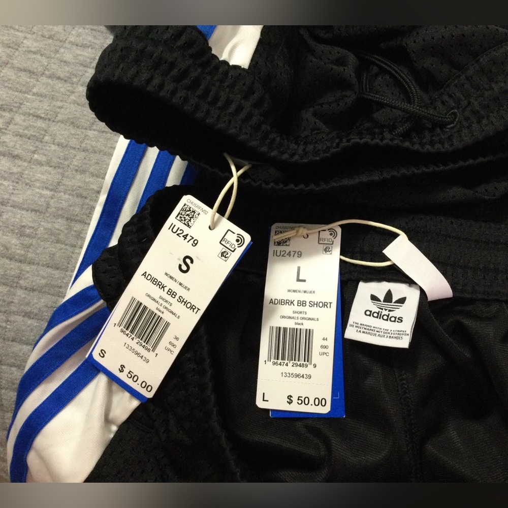 Adidas Women’s Original Mesh Shorts - Picture 6 of 7